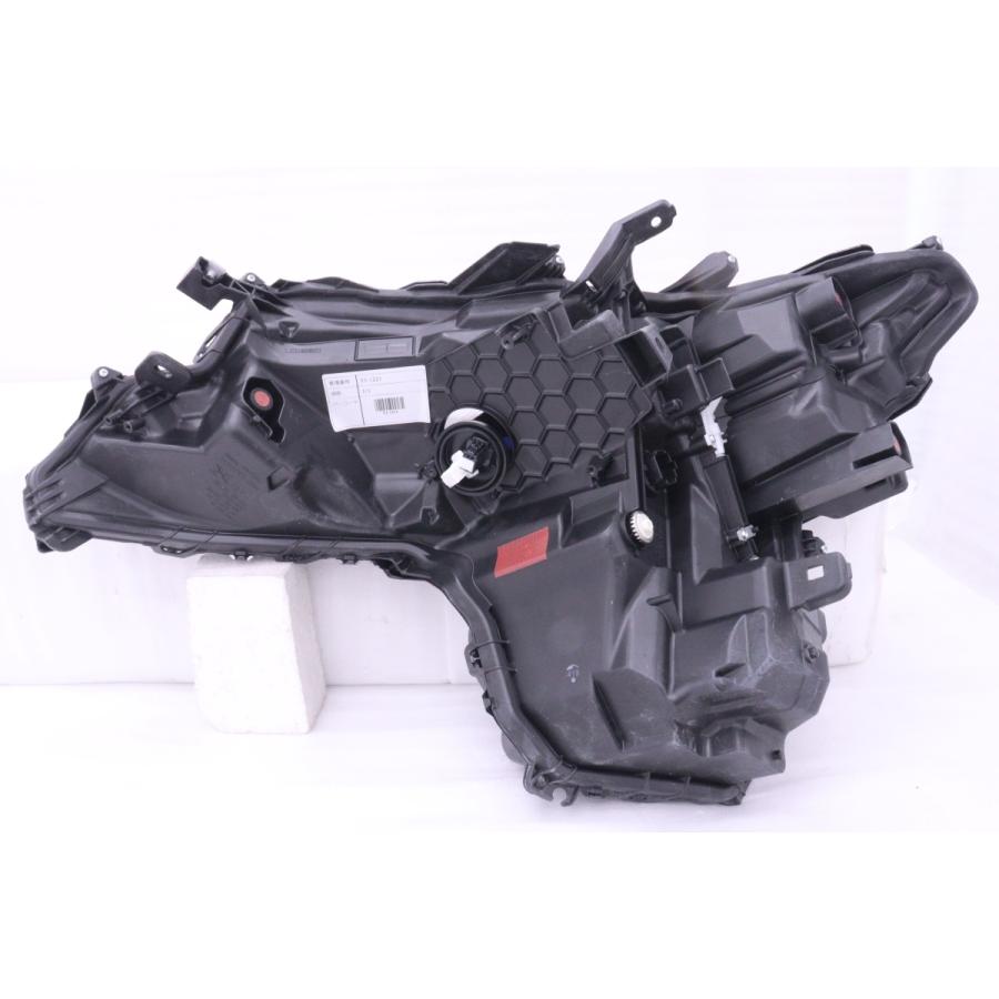 53-1221☆極上品☆LED AZSH37W クラウンスポーツ PHEV☆右ヘッドライト