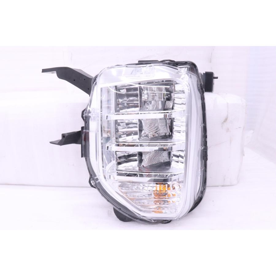 53-1849☆【値下】LED B34W ekクロス☆左ヘッドライト KOITO 100-23773