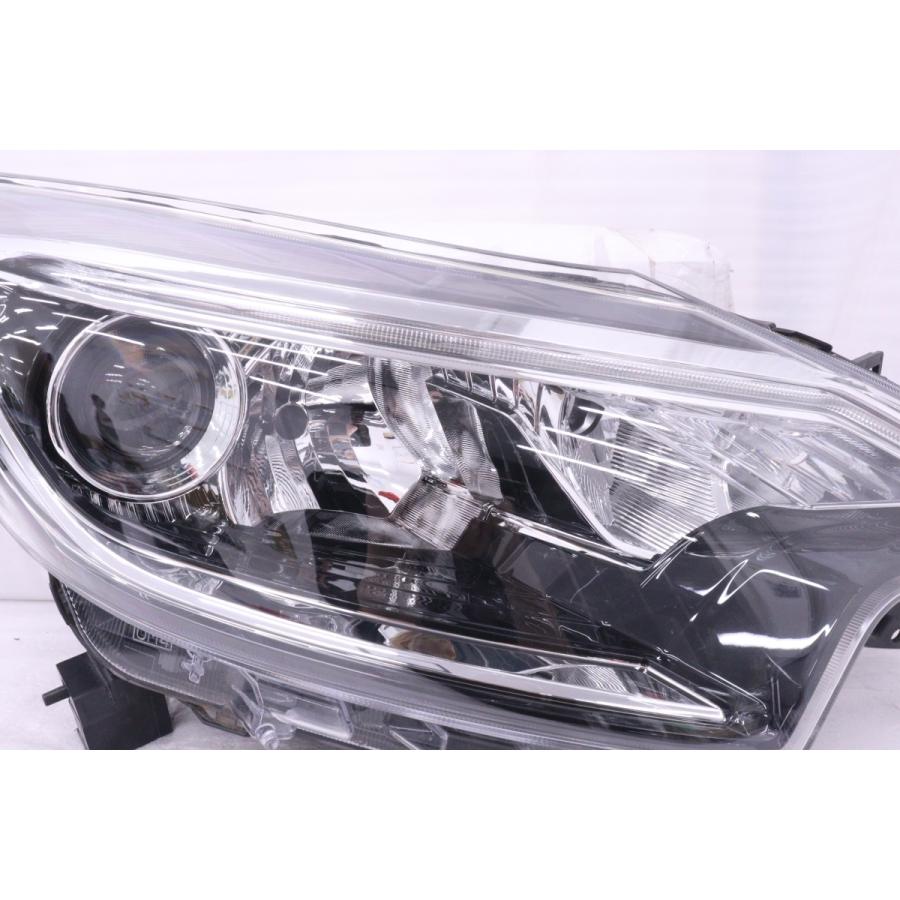 日産 ノート E12 右 ヘッドライト 後期