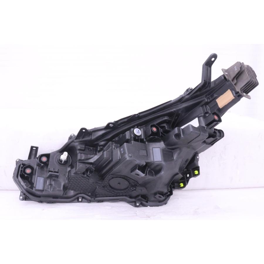 53-641☆極上品☆LED ZVW60 プリウス☆右ヘッドライト KOITO 47-123 打