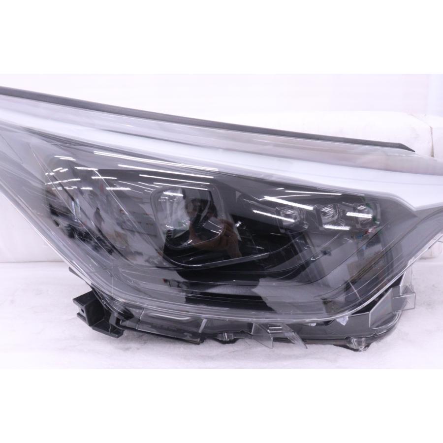 53-772☆美品☆後期 LED ZYX11 C-HR☆右ヘッドライト 特別仕様車 KOITO
