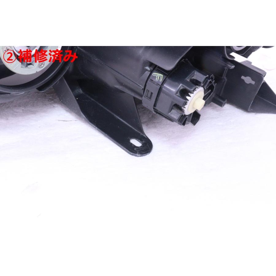 51-1392☆【値下】前期 ハロゲン ZVW40W プリウスα☆右ヘッドライト 