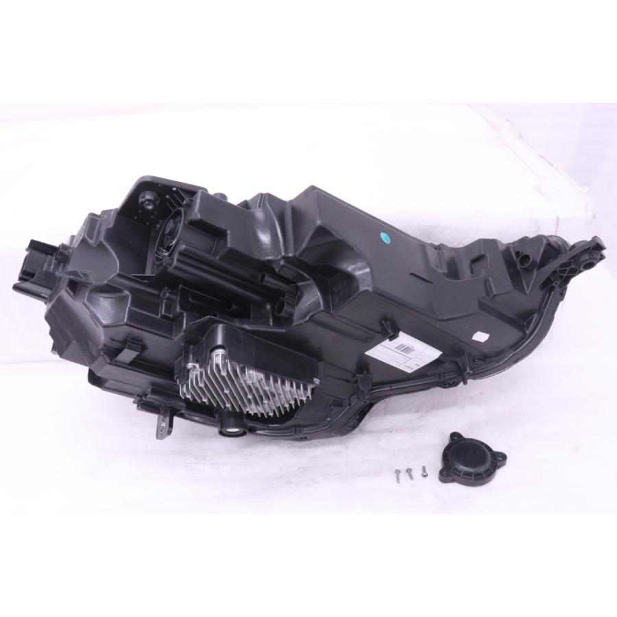 54-1117☆美品☆マトリクス LED 8Y A3☆左ヘッドライト valeo 8Y0 941