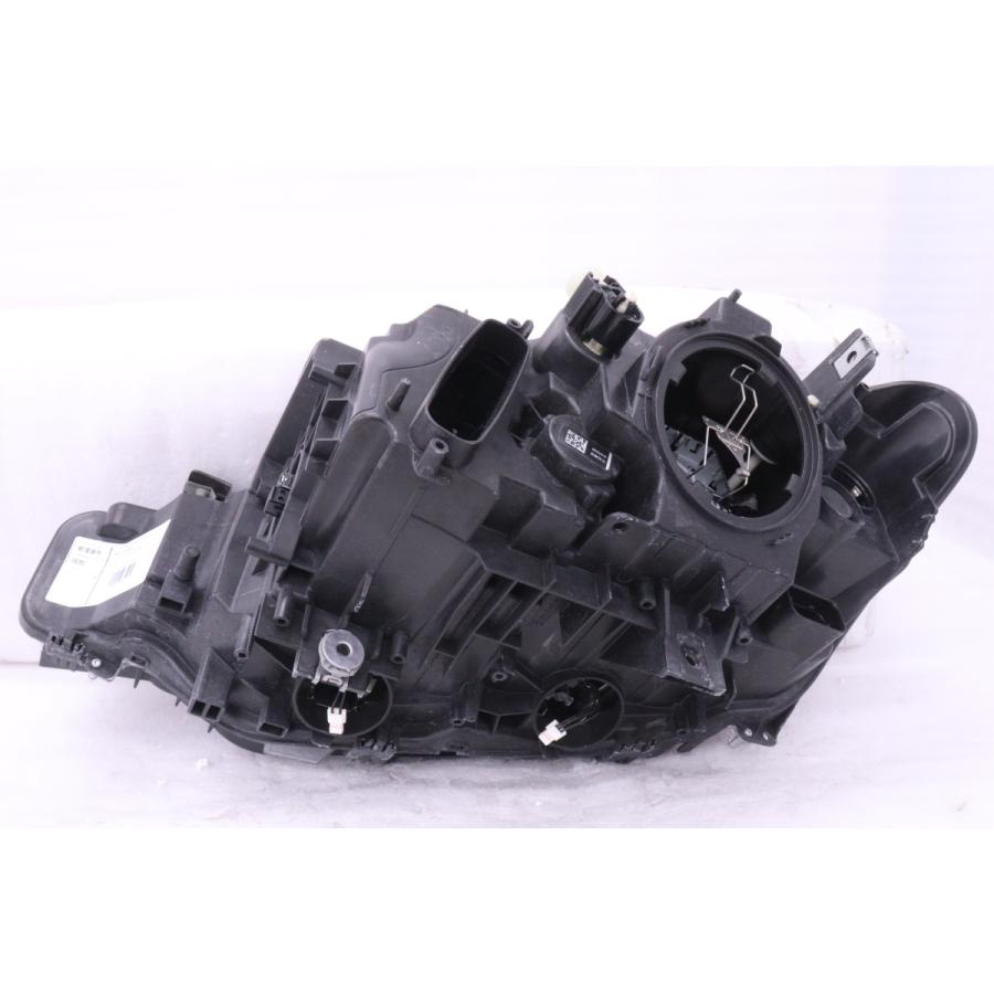 54-1144☆【値下】前期 HID F30 BMW3シリーズ☆右ヘッドライト 63.11-7