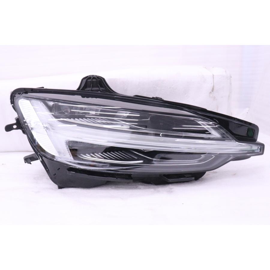 54-1433☆【値下】LED ZB ボルボV60☆右ヘッドライト 32404676