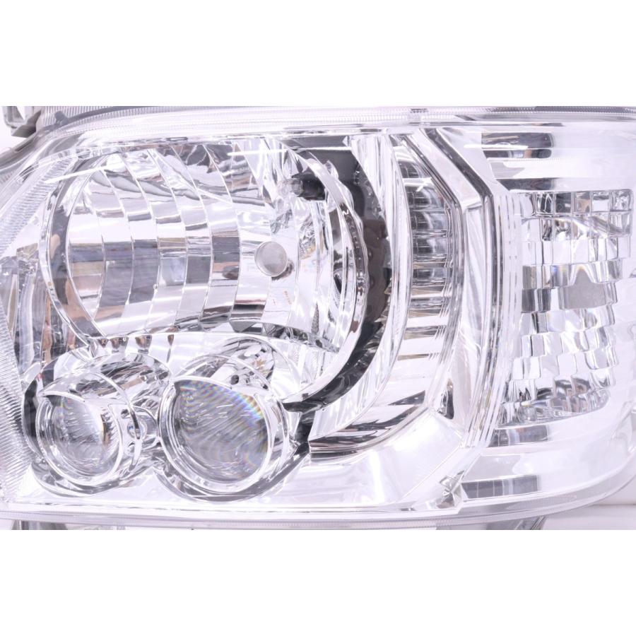 54-2567☆美品 4型〜 LED 200系 ハイエース☆左ヘッドライト KOITO 26 