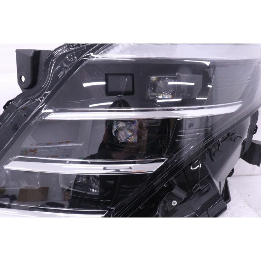 28 日産 セレナ 左側 純正 ヘッドライト 100-2379Y 打刻:E 54-52☆【値下】美品 LED C28 セレナ☆左ヘッドライト KOITO 100-2379Y