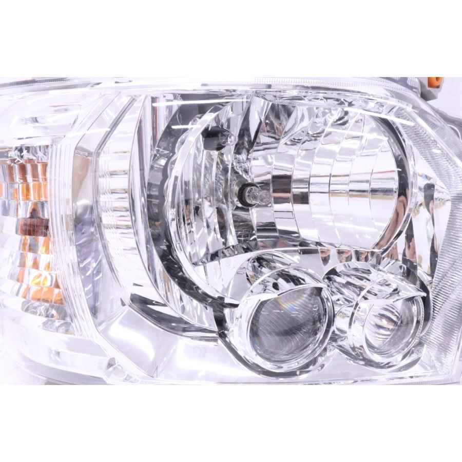 54-704☆美品 4型~ LED 200 ハイエース☆右ヘッドライト