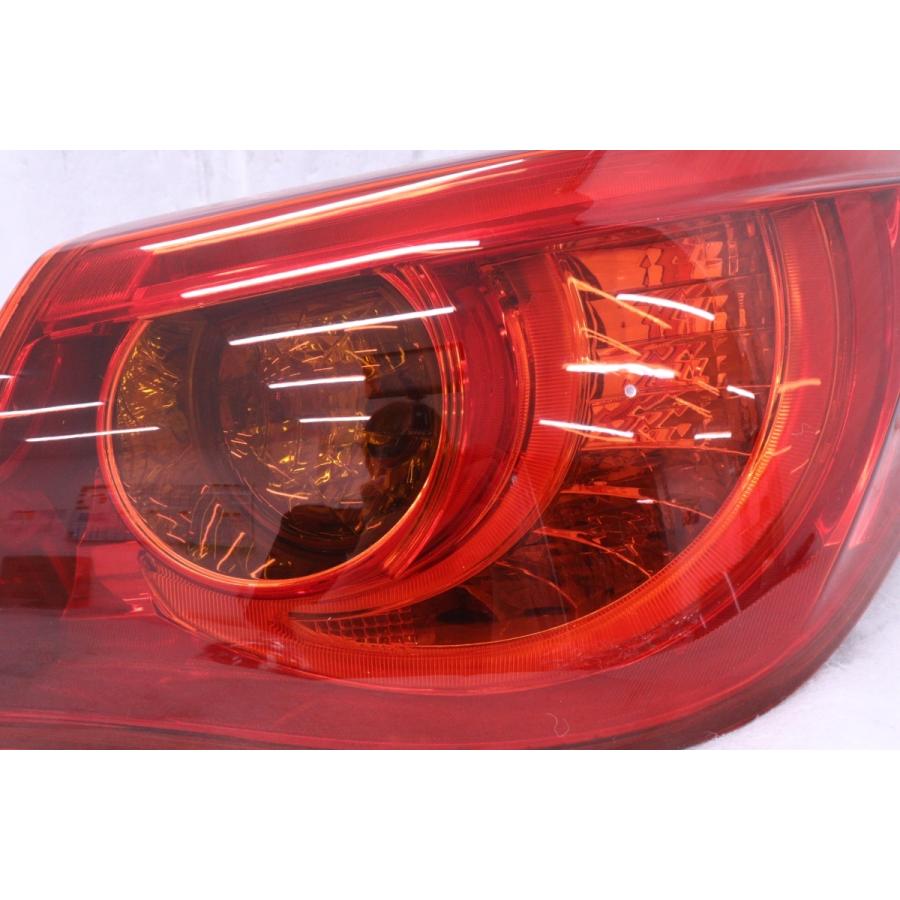 55-1330☆美品☆前期 LED V37 スカイライン☆右テールライト STANLEY