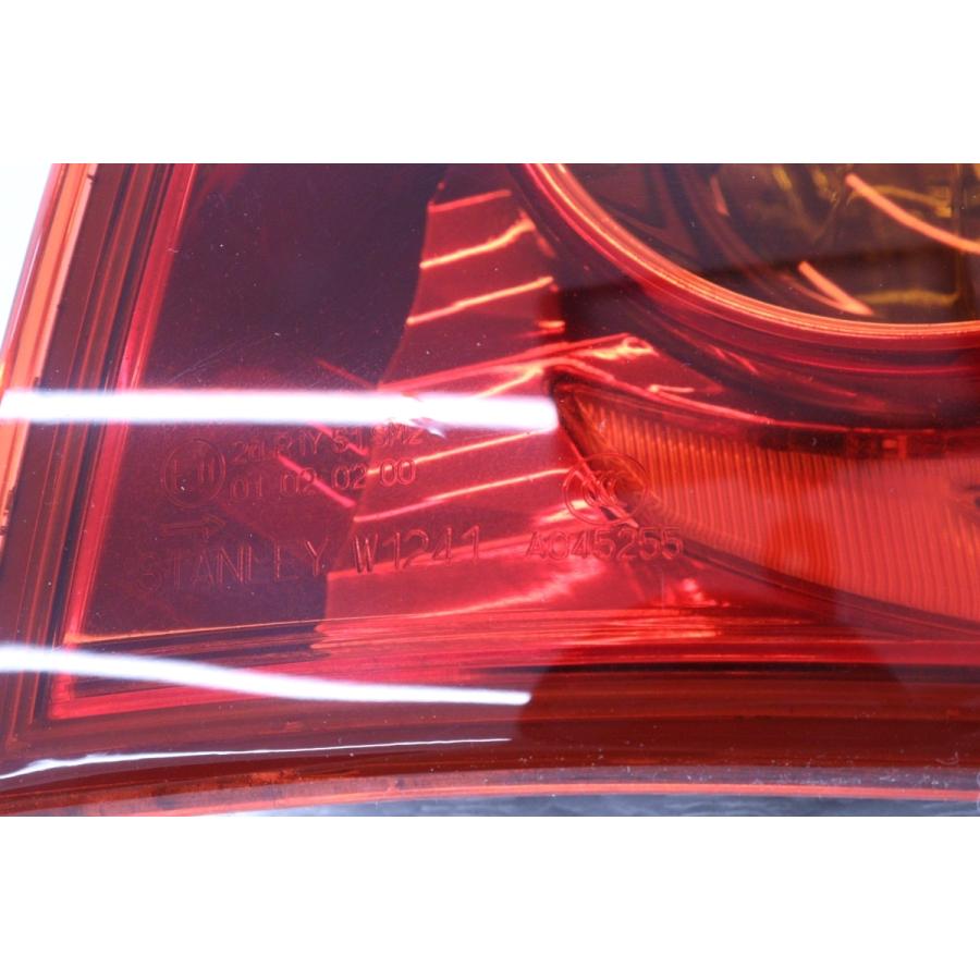 55-1330☆美品☆前期 LED V37 スカイライン☆右テールライト STANLEY