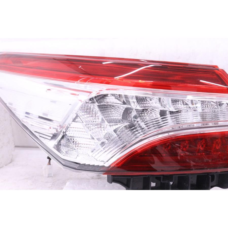55-2141☆美品☆LED AXVH70 カムリ☆左テールライト KOITO 33