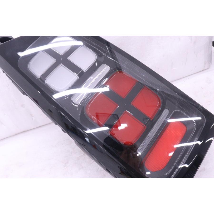 テールライト 赤白 LED フリードGT5 55-2159☆美品☆LED GT1 フリード eHEV☆左右テールライト KOITO 220