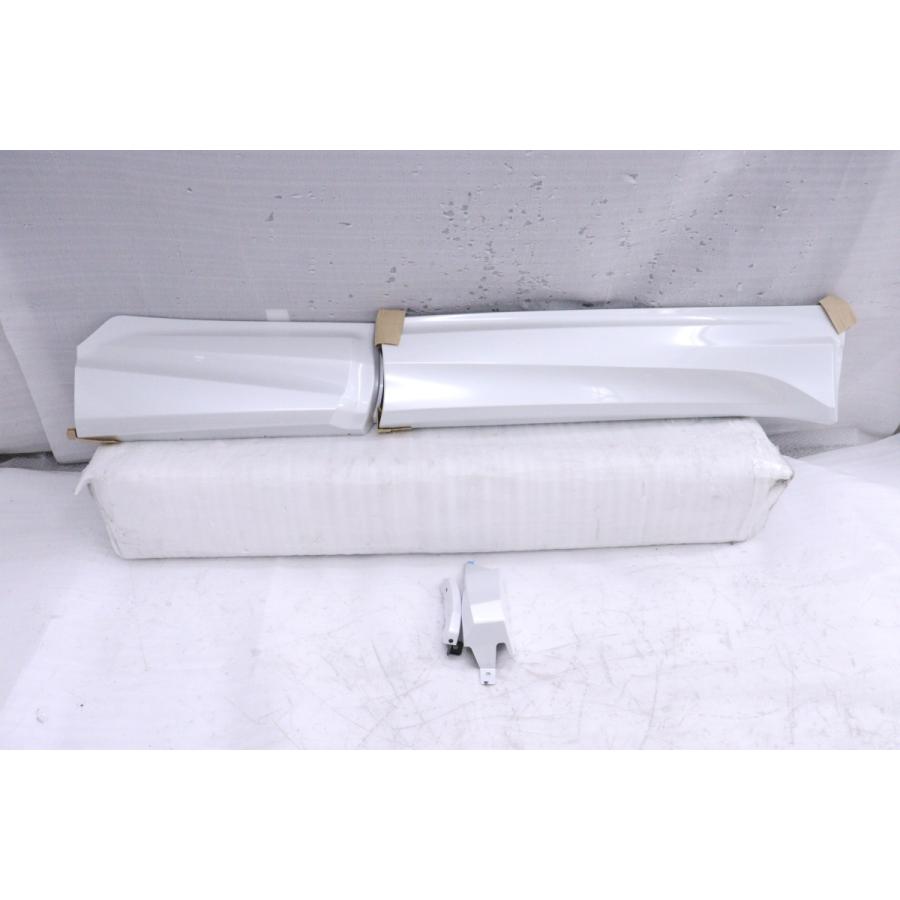 55-2348☆未使用品 モデリスタ☆ZSG10 カローラクロス 右サイド 