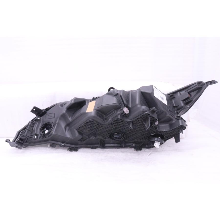 55-645☆美品 後期 LED ZSU60W ハリアー☆右ヘッドライト KOITO 48-192