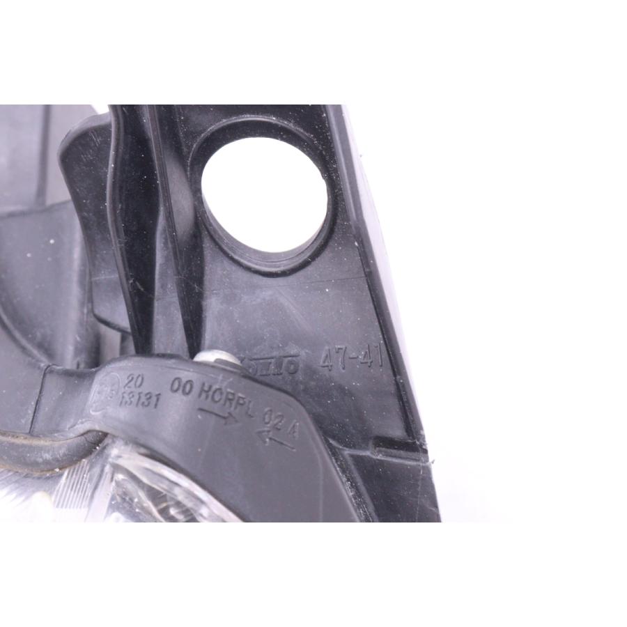 56-1189☆前期 ハロゲン ZVW40W プリウスα☆右ヘッドライト KOITO 47