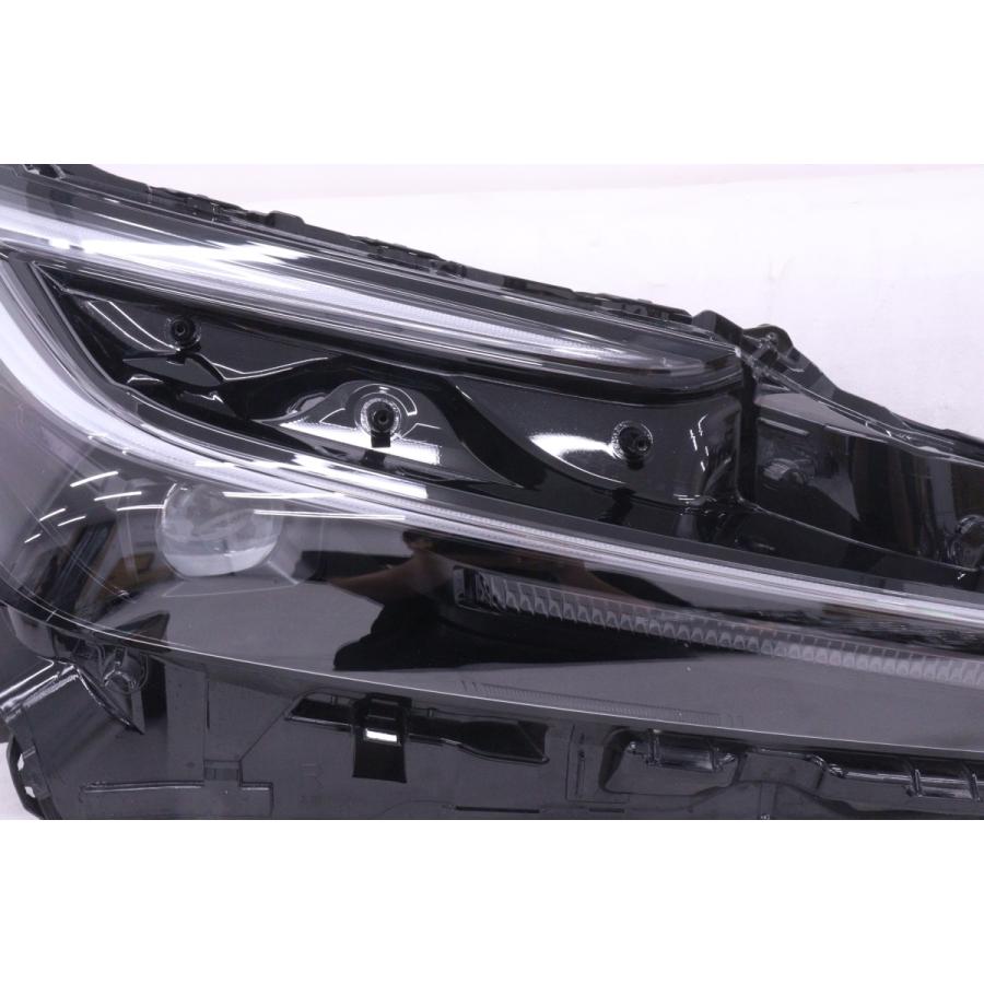 56-1402☆美品☆LED ZVW60 プリウス☆右ヘッドライト KOITO 47-123 打