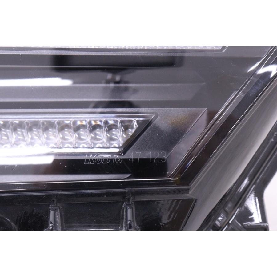 56-1402☆美品☆LED ZVW60 プリウス☆右ヘッドライト KOITO 47-123 打