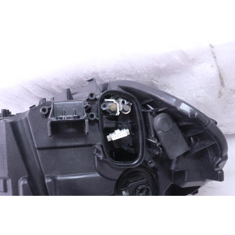 56-188☆極上品☆LED F40 BMW 1シリーズ☆右ヘッドライト 63.11