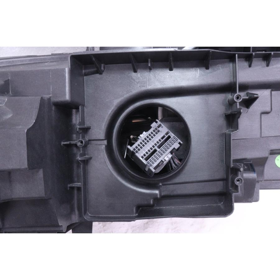 56-188☆極上品☆LED F40 BMW 1シリーズ☆右ヘッドライト 63.11