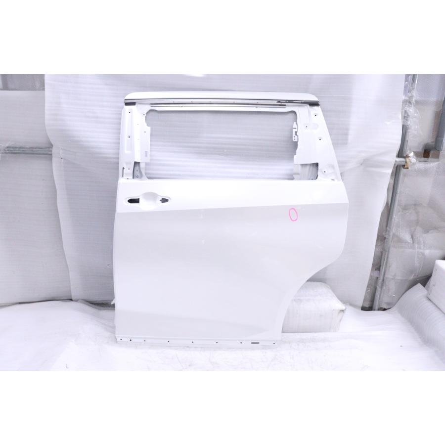 56-636☆【値下】TAWH15 レクサスLM 左スライドドア 67004-V9000