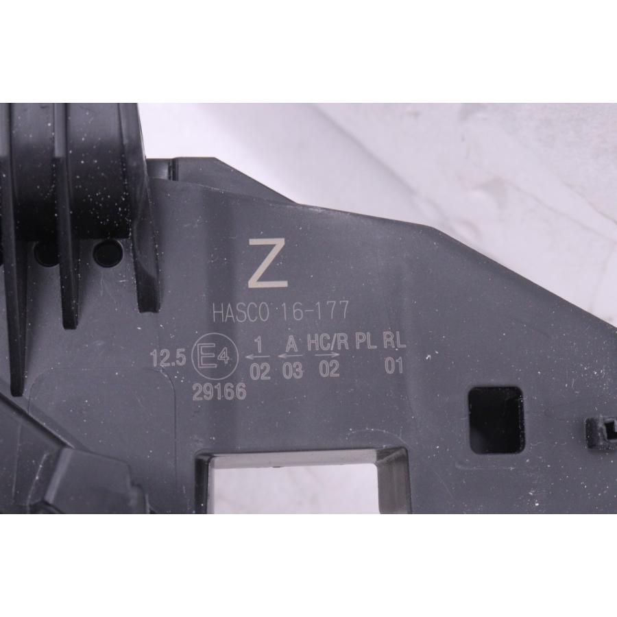 56-769☆【値下】美品 LED ZSG10 カローラクロス Z☆右ヘッドライト