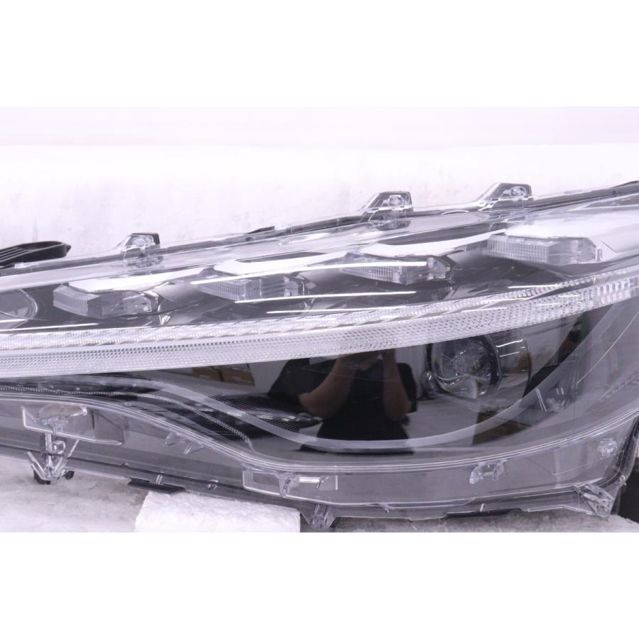 56-770☆【値下】美品☆LED ZSG10 カローラクロス☆左ヘッドライト
