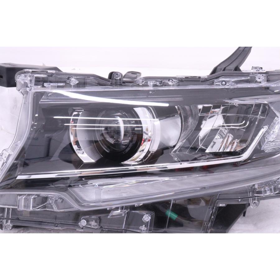 ランドクルーザープラドTRJ150 後期　純正ヘッドライト 左右セット 57-385☆美品 後期 LED TRJ150W ランドクルーザープラド☆左ヘッド