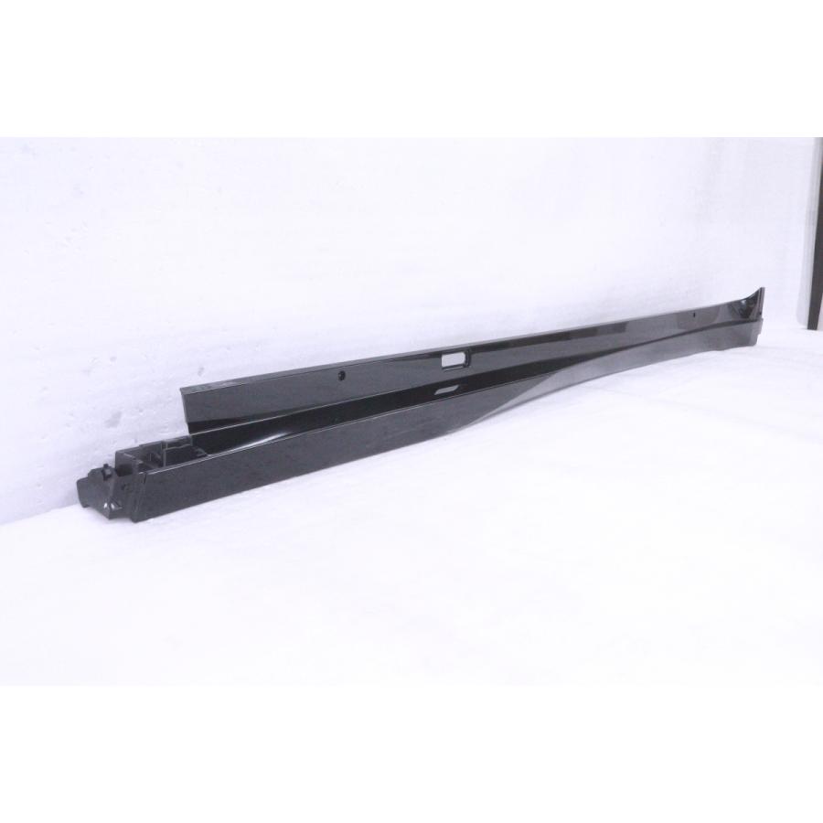 58-1059☆未使用品☆MXWH60 プリウス 左サイドステップ☆75860-47040