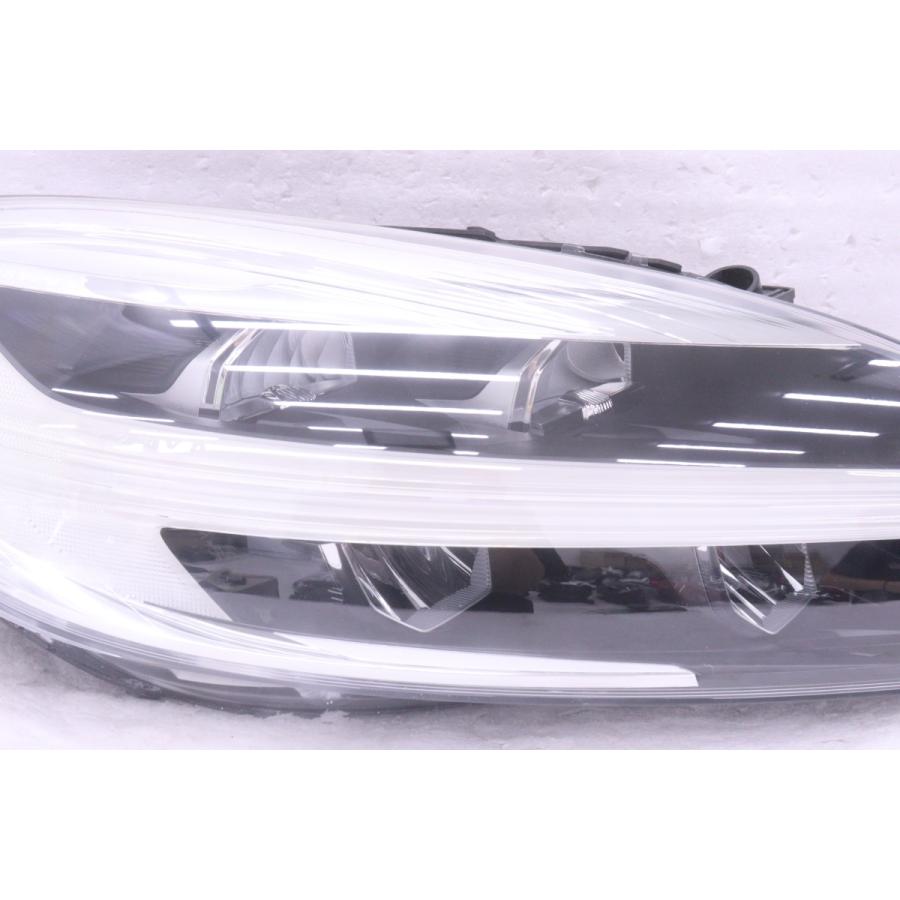 58-1474☆後期 LED MB ボルボV40☆右ヘッドライト 31677025 ブラック 