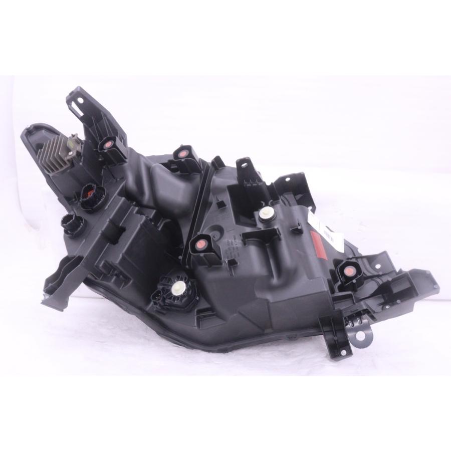 28 日産 セレナ 左側 純正 ヘッドライト 100-2379Y 打刻:E 58-2004☆【値下】美品☆LED C28 セレナ☆左ヘッドライト KOITO 100