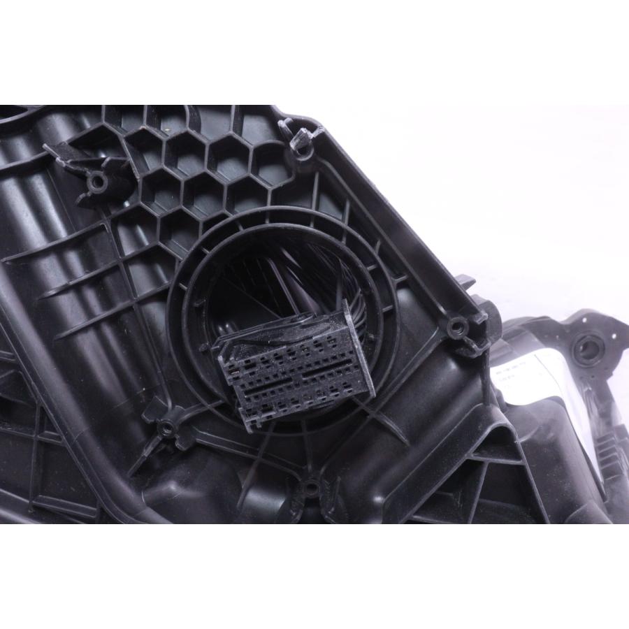 58-2093☆極上品☆LED F3 アウディ Q3☆左ヘッドライト 83A.941.033