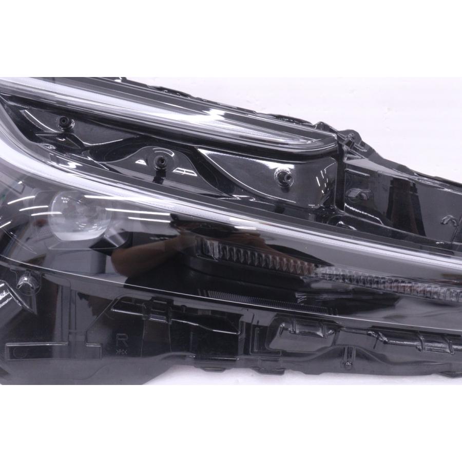 58-875☆美品 LED ZVW60 プリウス☆右ヘッドライト KOITO 47-123 打刻