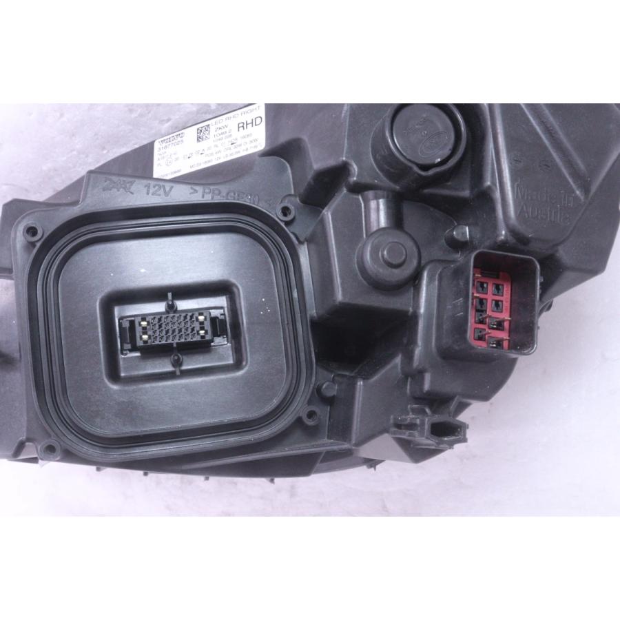 59-138☆後期 LED MB ボルボV40☆右ヘッドライト 31677025 ブラック