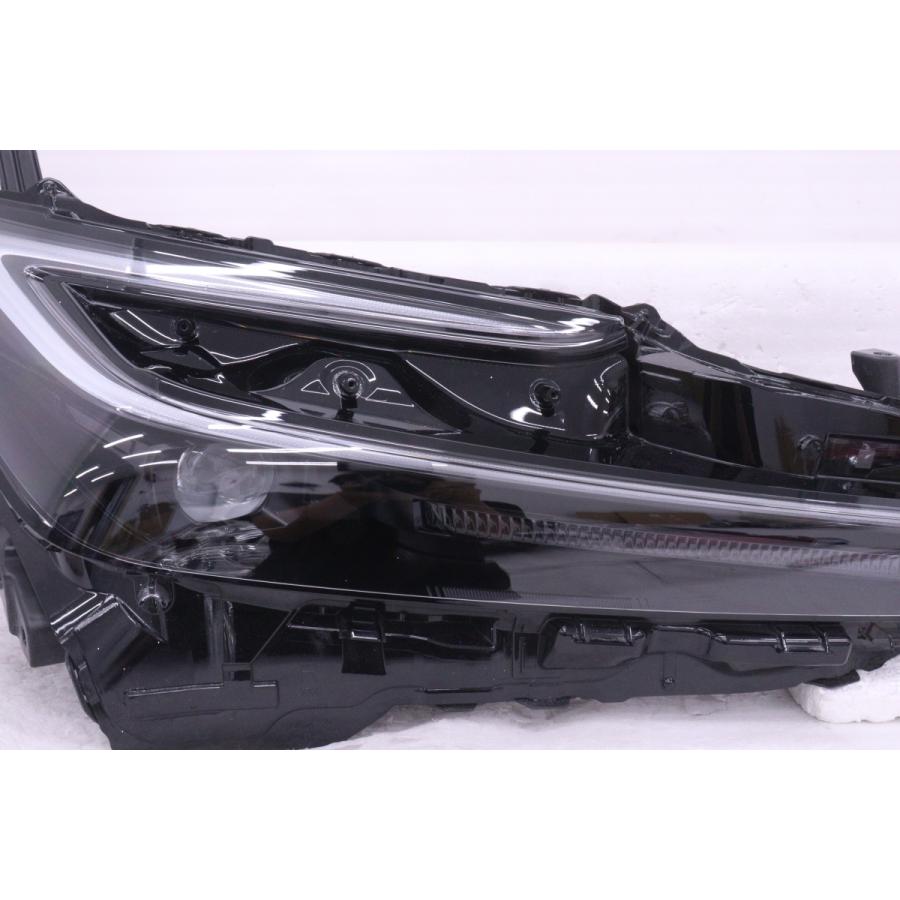 59-1706☆美品 LED ZVW60 プリウス☆右ヘッドライト KOITO 47-123 打刻