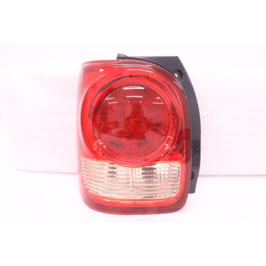 【即納】ムーヴキャンバス　右　テール　TOKAIDENSO　20521R　キズ有 59-248☆美品☆LED LA800S ムーヴキャンバス☆左テールライト