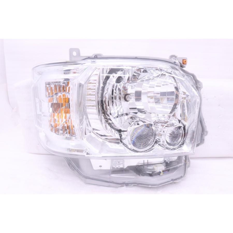59-751☆極上品 4型~ LED 200 ハイエース☆右ヘッドライト