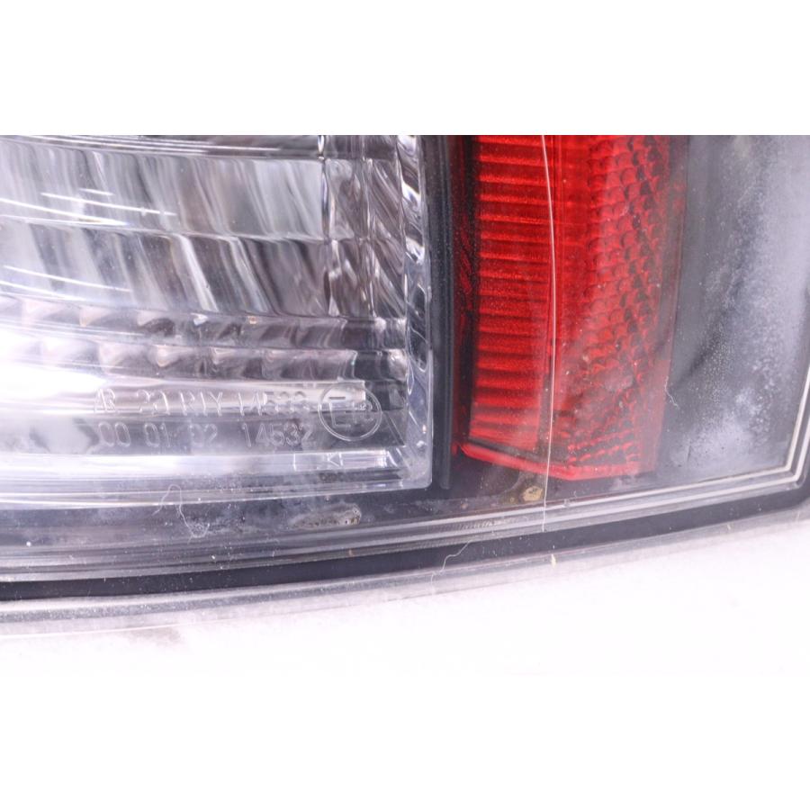 5X-2004☆前期 LED ZVW50 プリウス☆左テールライト ICHIKOH 47-77/47