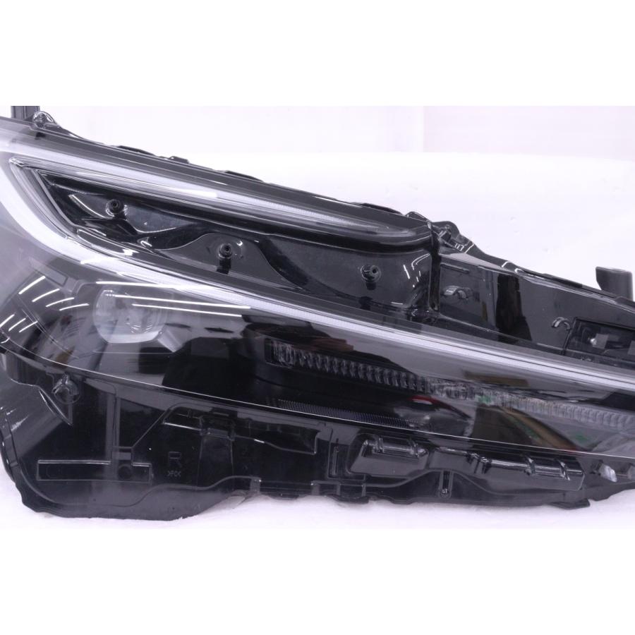 プリウス　ZVW60　右ヘッドランプ 5X-331☆美品 LED ZVW60 プリウス☆右ヘッドライト KOITO 47-123 打刻