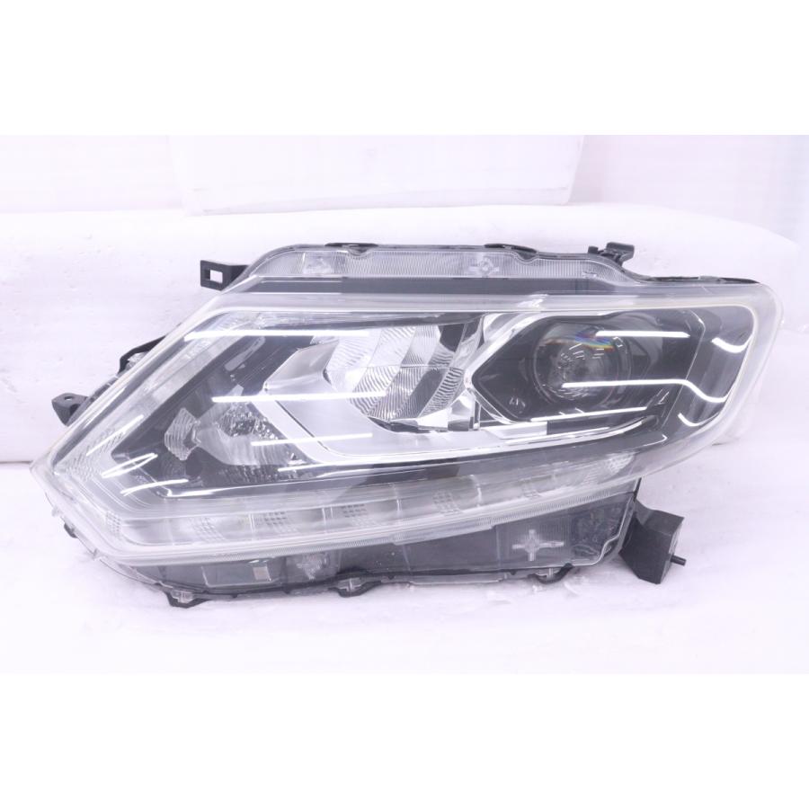 9、14ー7枚目傷　純正 エクストレイル 前期 LED ヘッドライト 左 5X-389☆前期 LED T32 エクストレイル☆左ヘッドライト KOITO 100