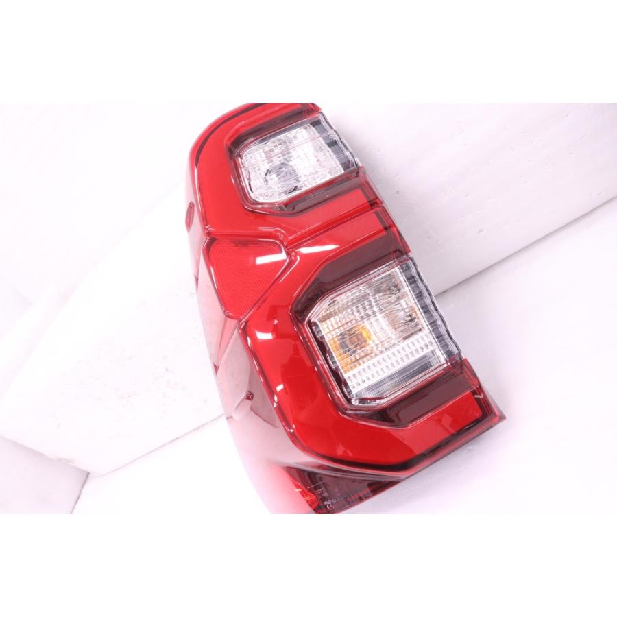 5X-620☆【値下】美品☆後期 LED GUN125 ハイラックス Z☆左右テール