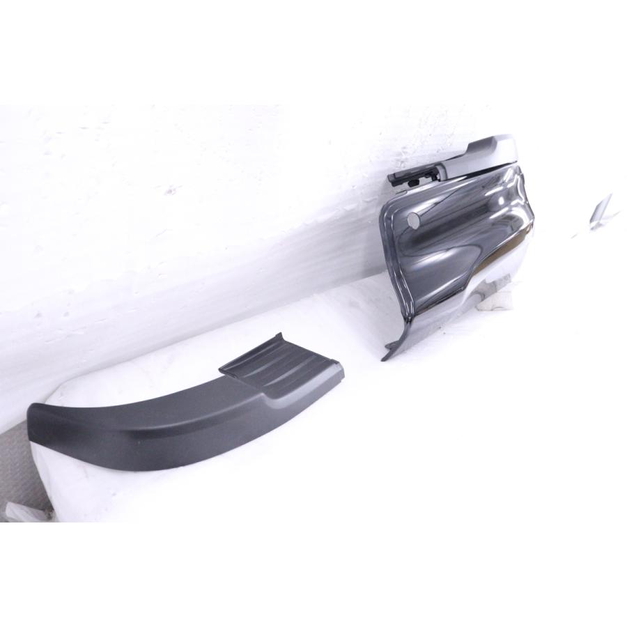 5Y-109☆後期 GUN125 ハイラックス GR SPORT 右リアコーナーパネル