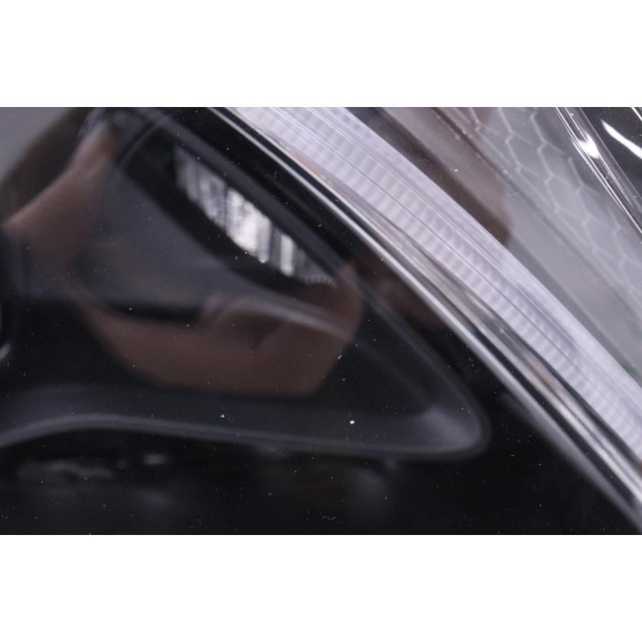 5Y-1145☆美品☆後期 LED W205 ベンツ Cクラス☆右ヘッドライト A205