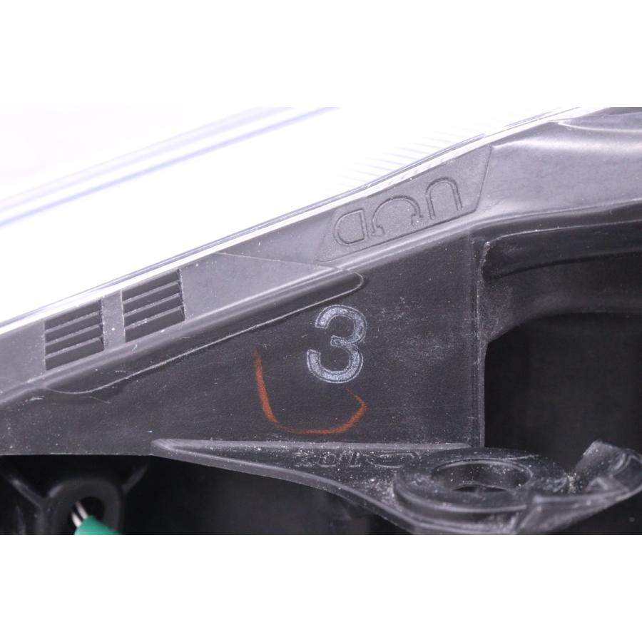 5Y-2026☆【値下】前期 LED ZVW40W プリウスα☆右ヘッドライト KOITO