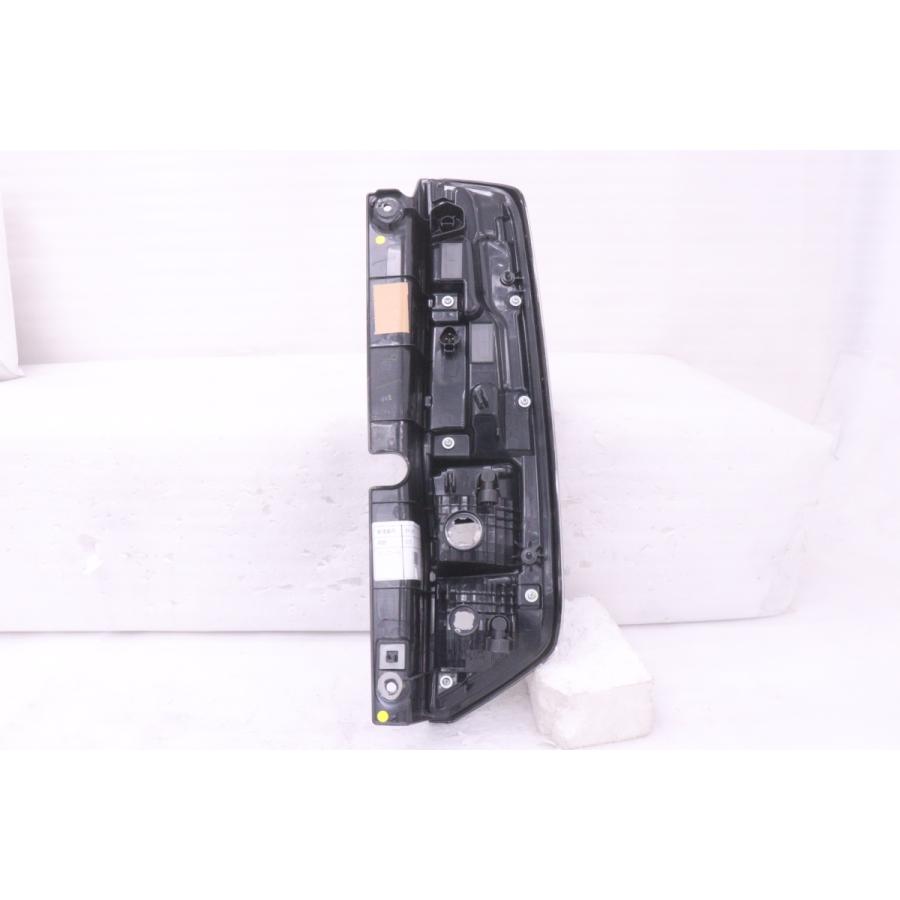 5Y-2425☆美品☆LED MK54S スペーシアカスタム☆左テールライト KOITO