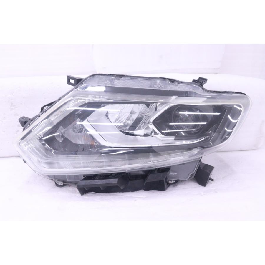 5Y-633☆前期 LED T32 エクストレイル☆左ヘッドライト KOITO 100