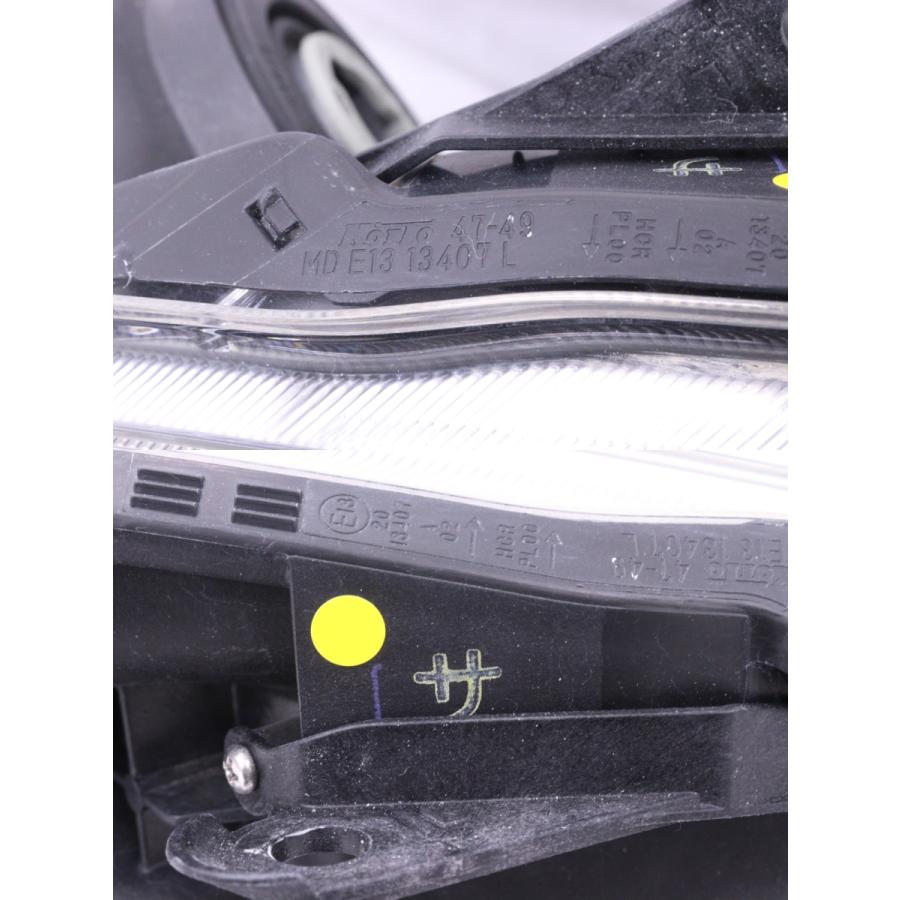 5Y-758☆【値下】後期 LED ZVW30 プリウス☆左ヘッドライト KOITO 47