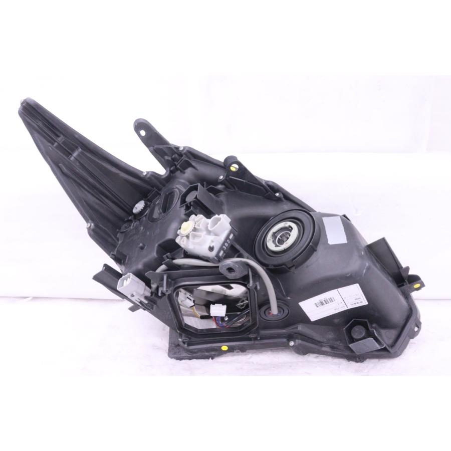 5Y-758☆後期 LED ZVW30 プリウス☆左ヘッドライト KOITO 47-49 打刻