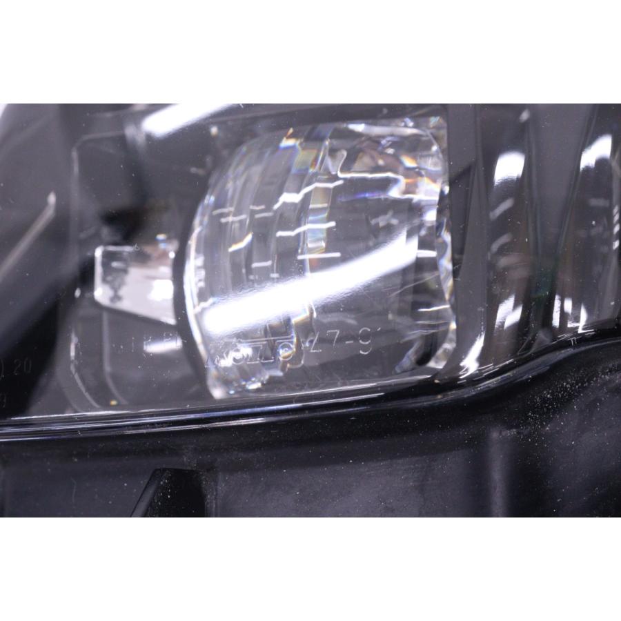 61-1844☆美品☆LED ZVW52 プリウスPHV☆左右ヘッドライト KOITO 47-91