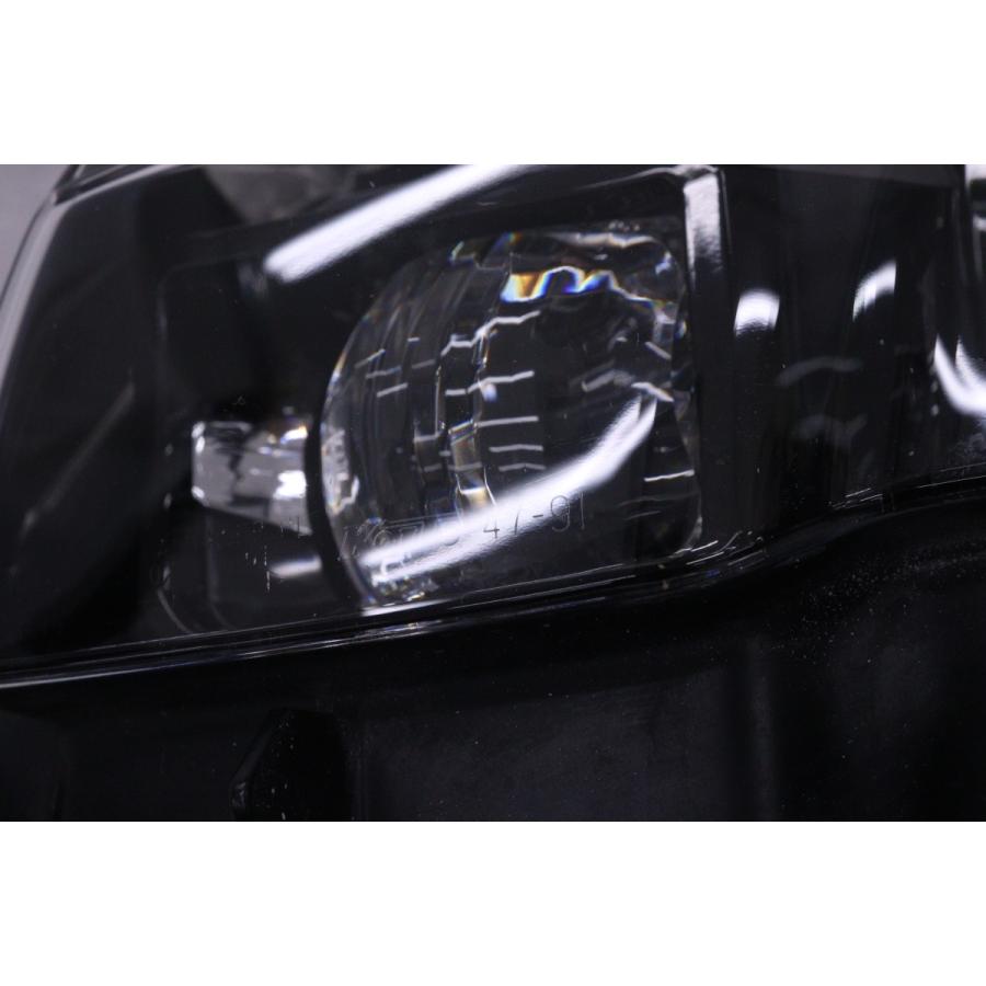 61-1844☆美品☆LED ZVW52 プリウスPHV☆左右ヘッドライト KOITO 47-91