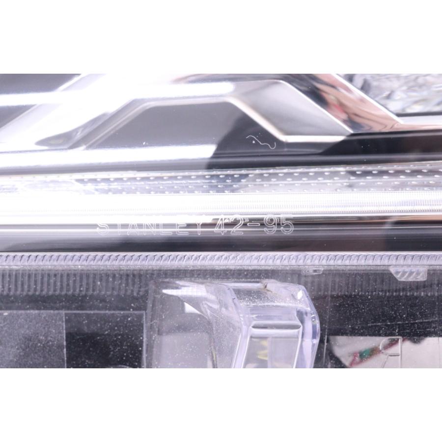 61-2039★美品 前期 LED AXAH52 RAV4ハイブリッド★右ヘッドライト STANLEY 42-95 打刻:M ユニット ブラック 純正★トヨタ (KK)_3